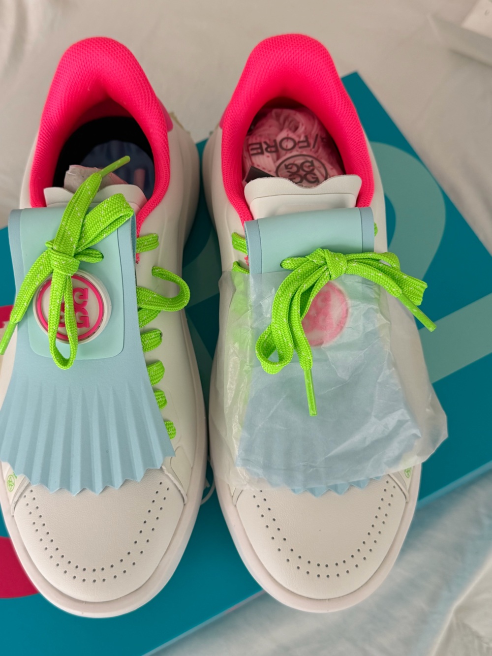 G/Fore G.112 Kiltie Womens Golf Shoes Size 6.5 Womens White Pink
Blue BRAND NEW - Picture 2 of 12